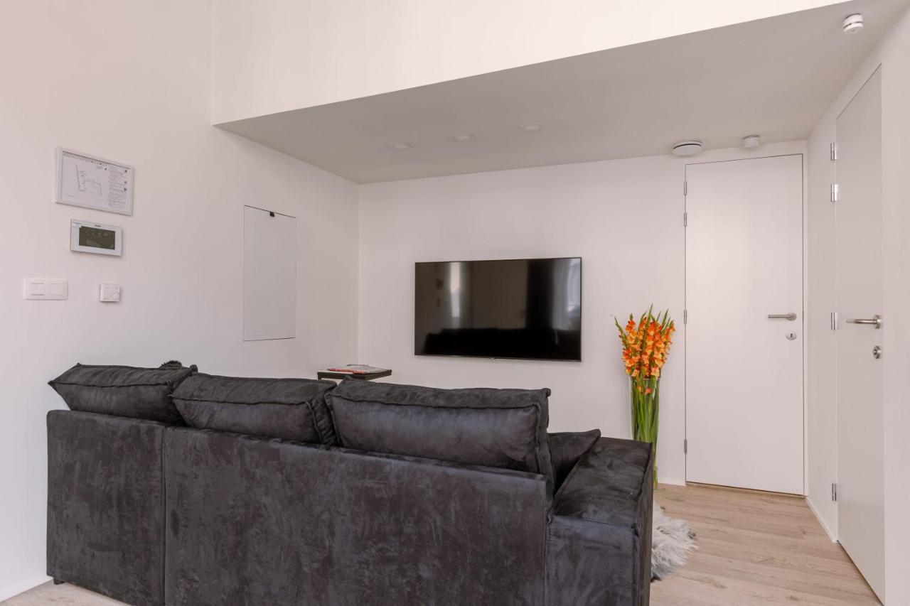 Renovated Apartment In The Heart Of Gent Exterior photo